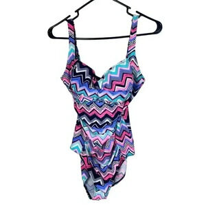 Betty's Beach Bungalow colorful Chevron print one piece swimsuit size 12